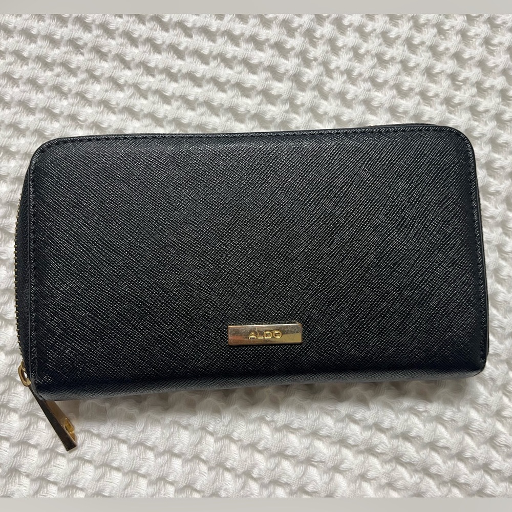 Large NWOT Leather ALDO wallet